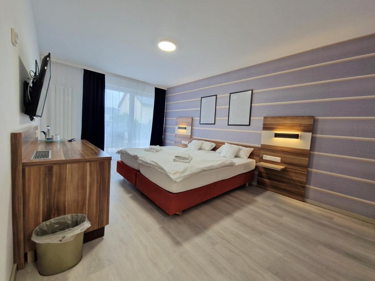 Hotel Am Kurpark Бад-Вимпфен Экстерьер фото